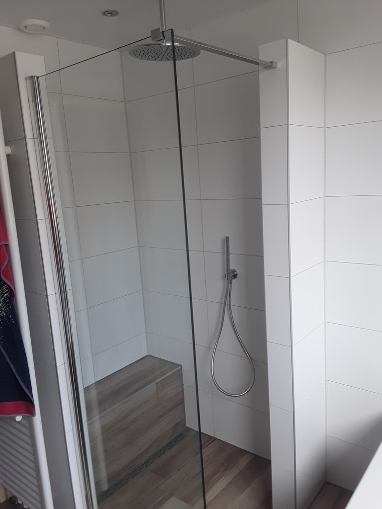 Lohuis en Zn Badkamers en Keukens Enter - Keukens - Badkamers ... Lohuis en Zn Badkamers en Keukens Enter - Keukens - Badkamers ...