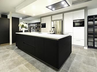 Moderne keuken met eiland