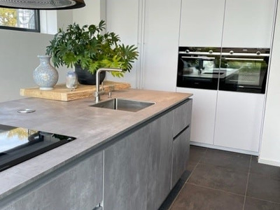 LEICHT keuken met Siemens apparatuur