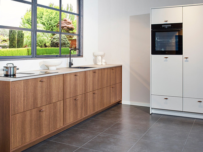 Moderne keuken met hout g04