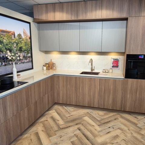 Japandi stijl keuken in Amber oak