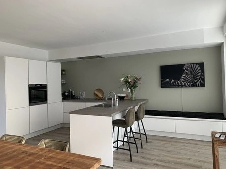 moderne keuken met een minimalistisch ontwerp